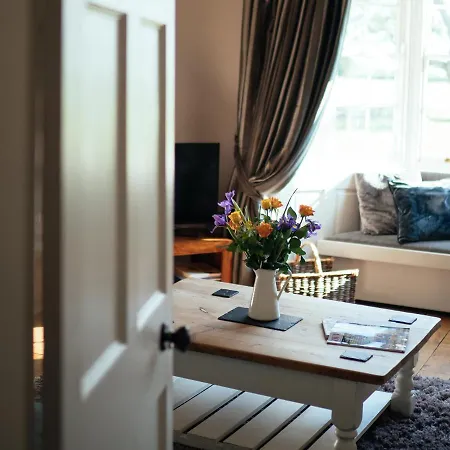 度假居 Manor House *