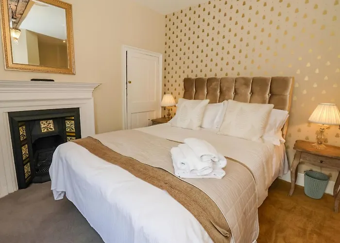 Manor House * ヨーク